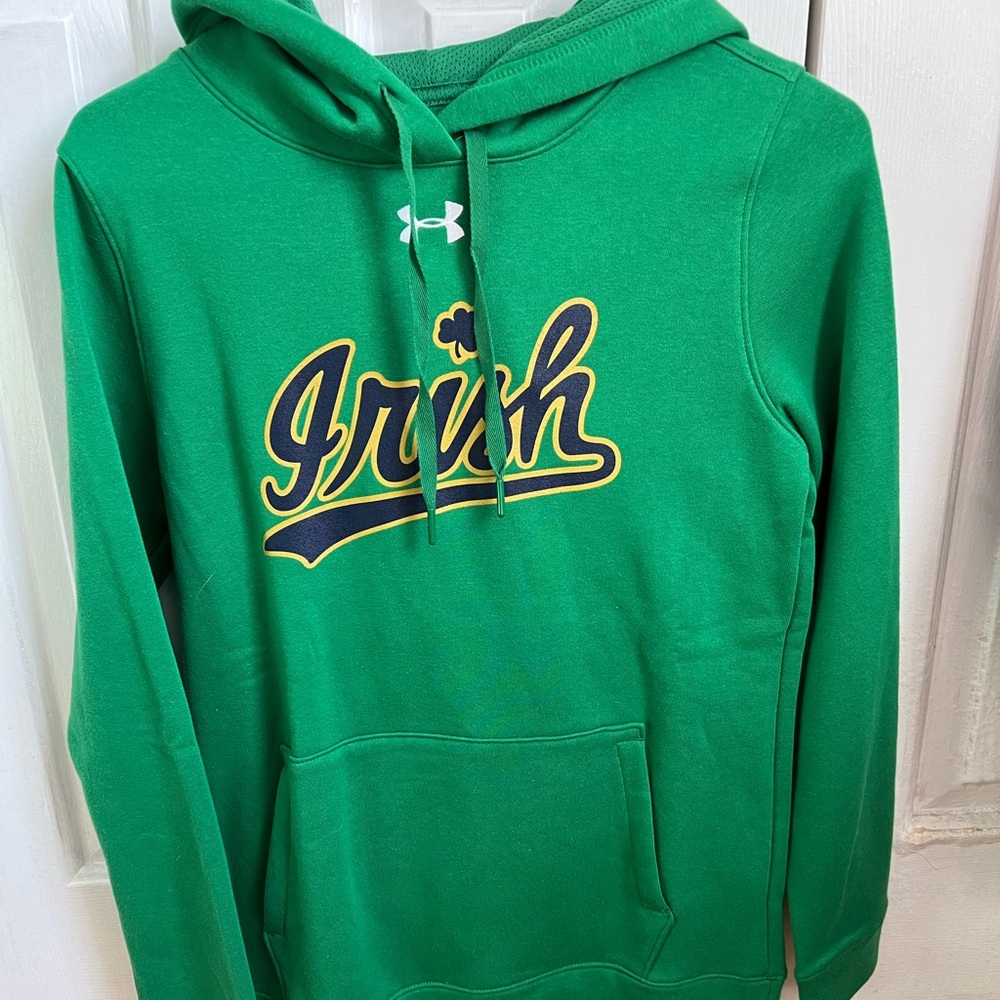 Notre Dame Fighting Irish Under Armour sweatshirt size xs